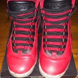 Retro 10  bulls over “Broadway”